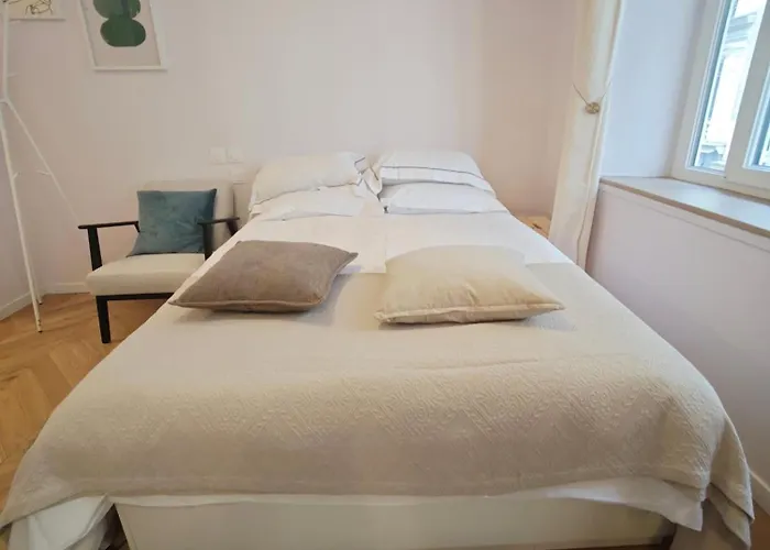 Opera - 5 Min Walk - Elegant 2 Sleeper Apartamento París