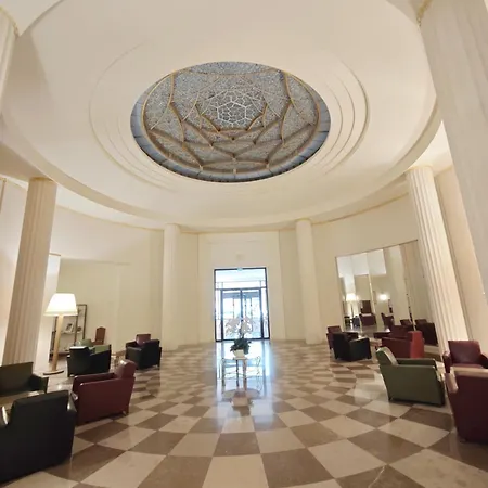 Opera - 5 Min Walk - Elegant 2 Sleeper Apartman *